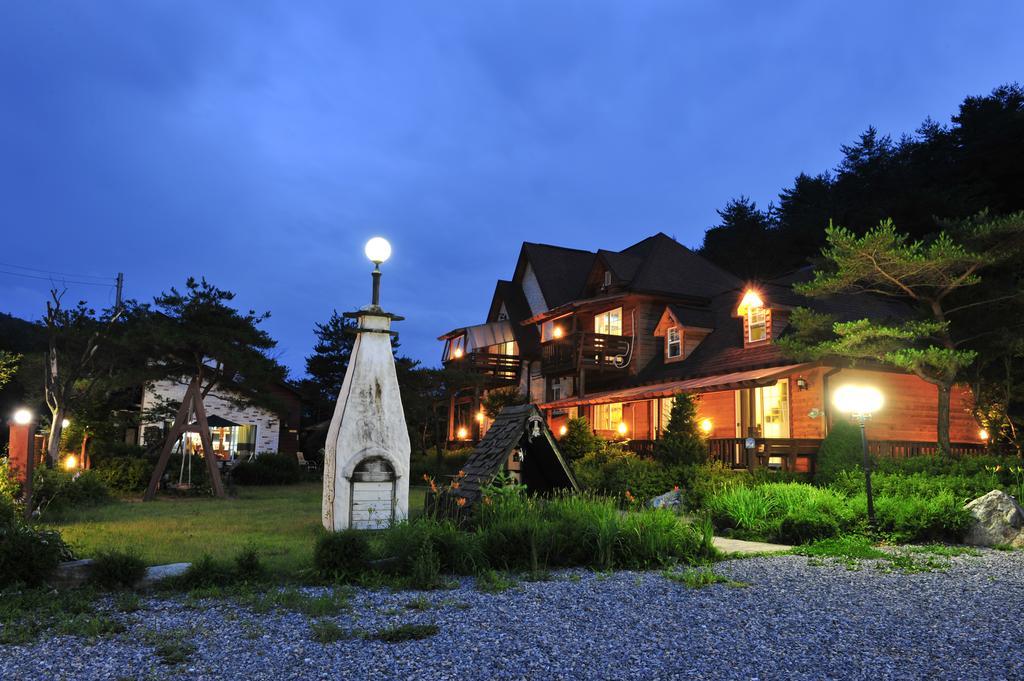 Bench House Villa Pyeongchang Ngoại thất bức ảnh